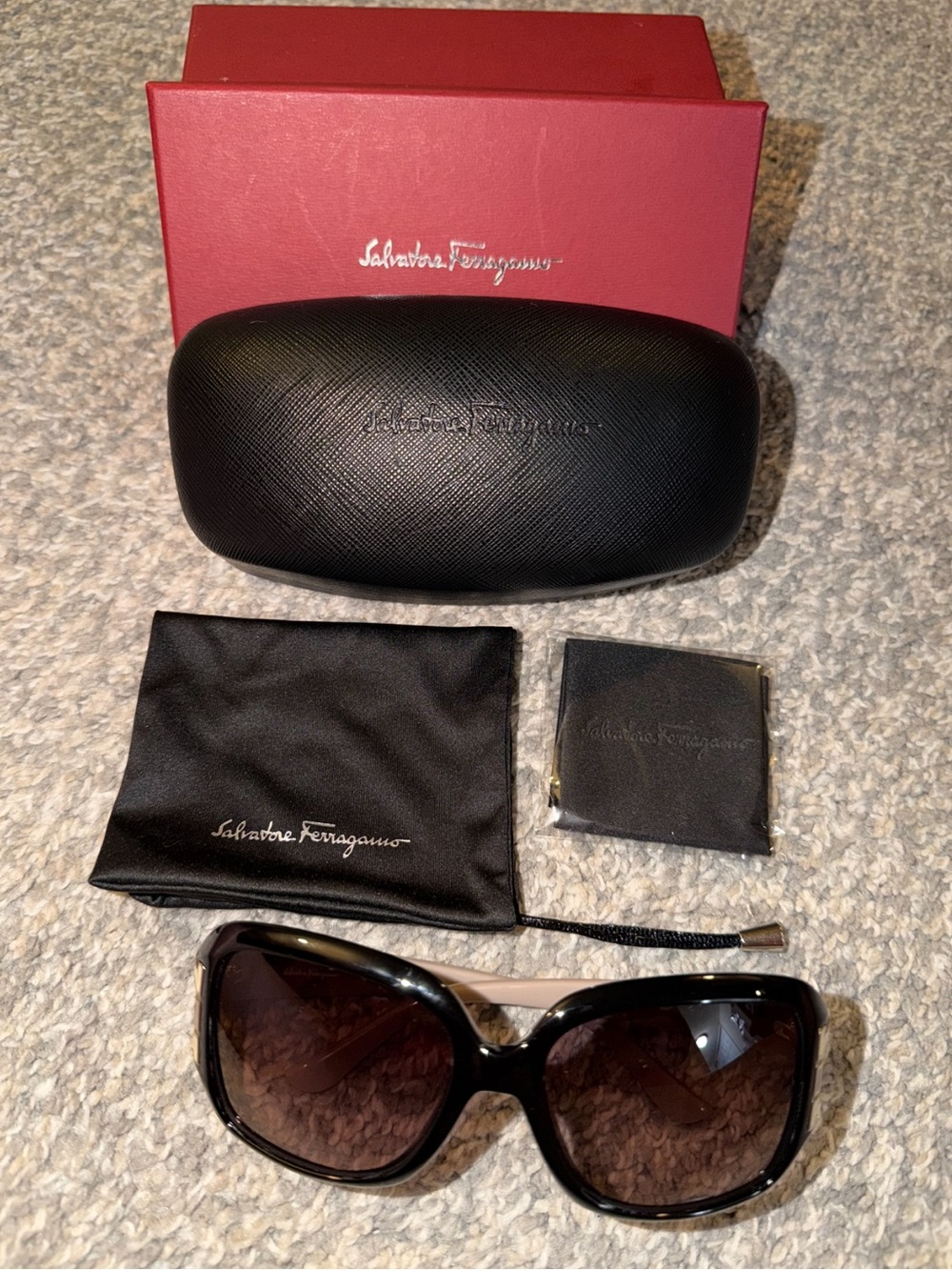 Salvatore Ferragamo SF666S Gradient Oval Sunglasses w/ Box - Picture 6 of 6